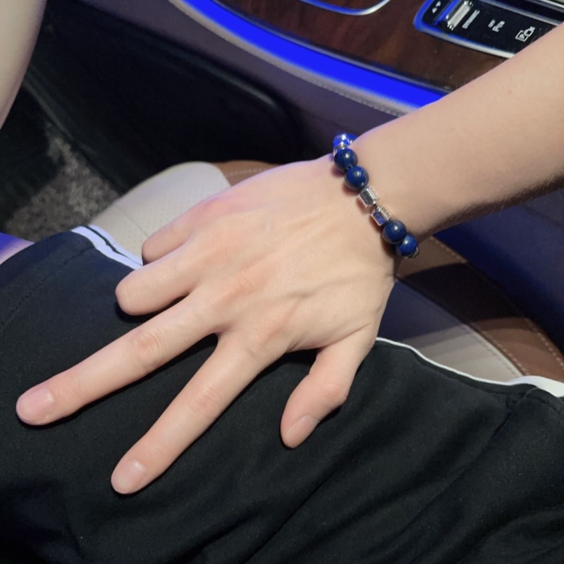 chr1st1an D10r bracelets